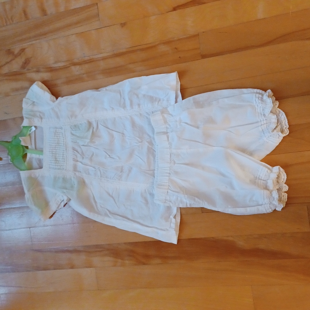 3/$20 H&M White cotton set baby girl Size 12-18M